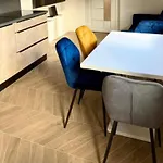 Two-bedroom With Terrace 公寓 Drače