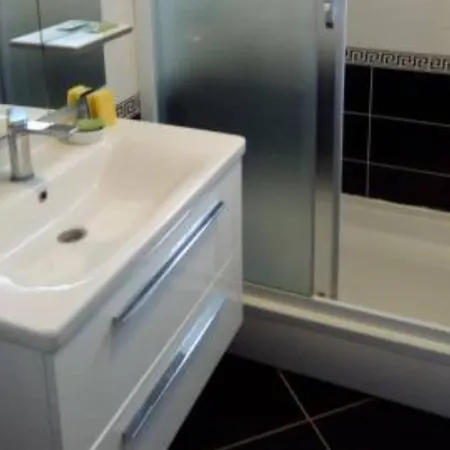 Two-bedroom With Terrace * Sreser