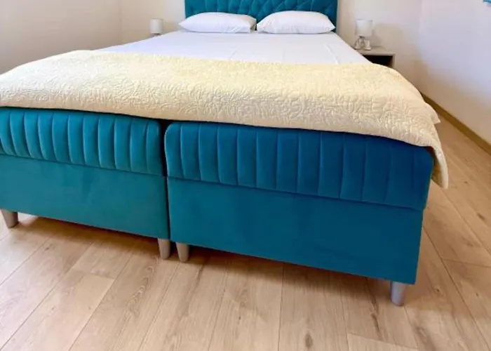 Two-bedroom With Terrace Apartman